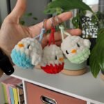 porte-cle-poussin-crochet