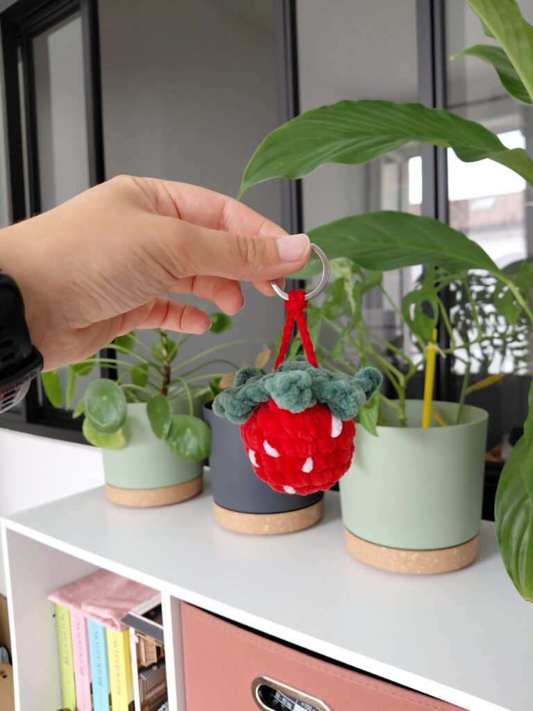 porte-cle-fraise-crochet