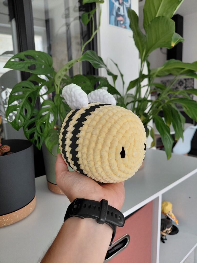 abeille-crochet