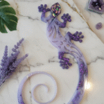 Lezard holographique violet