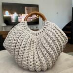 Sac en crochet beige. Fait main de façon artisanal.