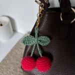 Bijoux de sac - Porte clés cerise en crochet - charms sac