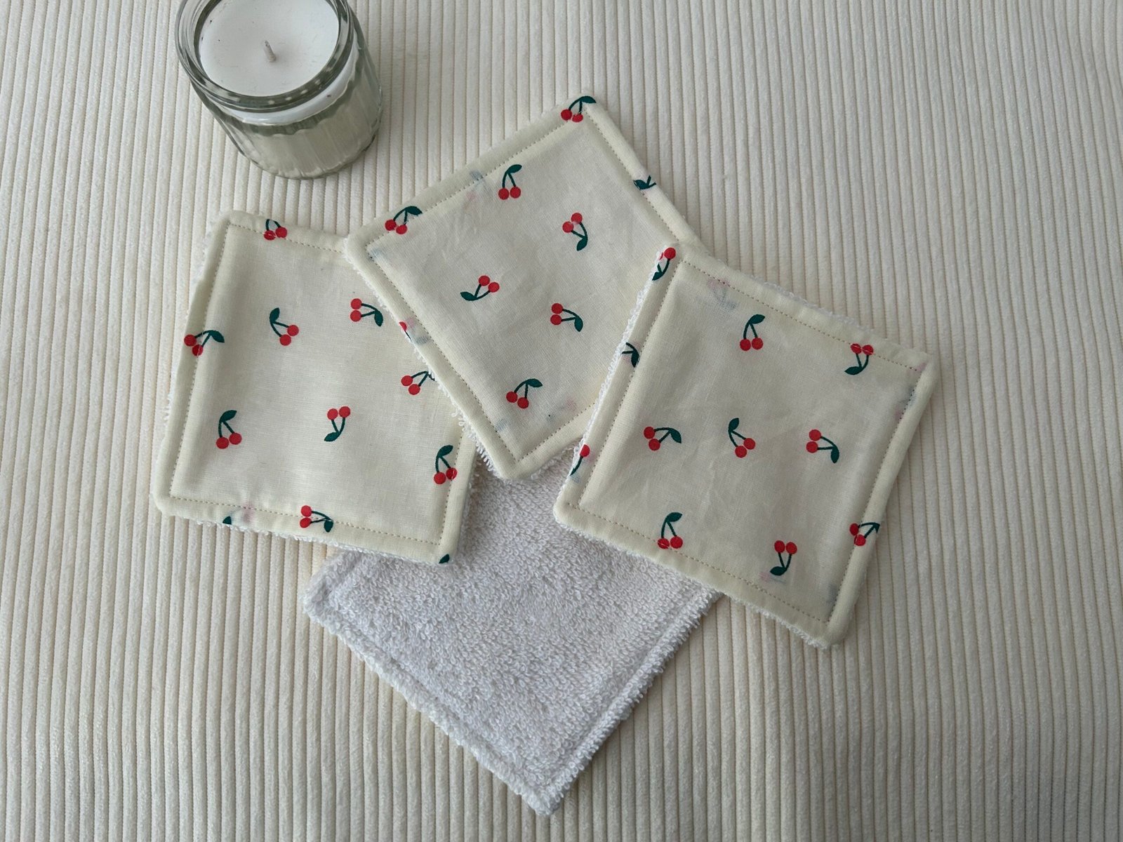 IMG_3750 Lot de 5 Cotons réutilisables-cerises – Image 1