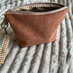 Pochette en velours côtelé avec porte-clés assorti - Marron et mini vichy