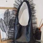 Sac hobo noir avec tulle