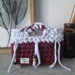 Sac crochet avec perle bordeaux